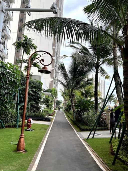 Dayinn, Skyhouse Bsd Lux And Homey Studio, Near Aeon Bsd And Ice Bsd Cilenggang Extérieur photo